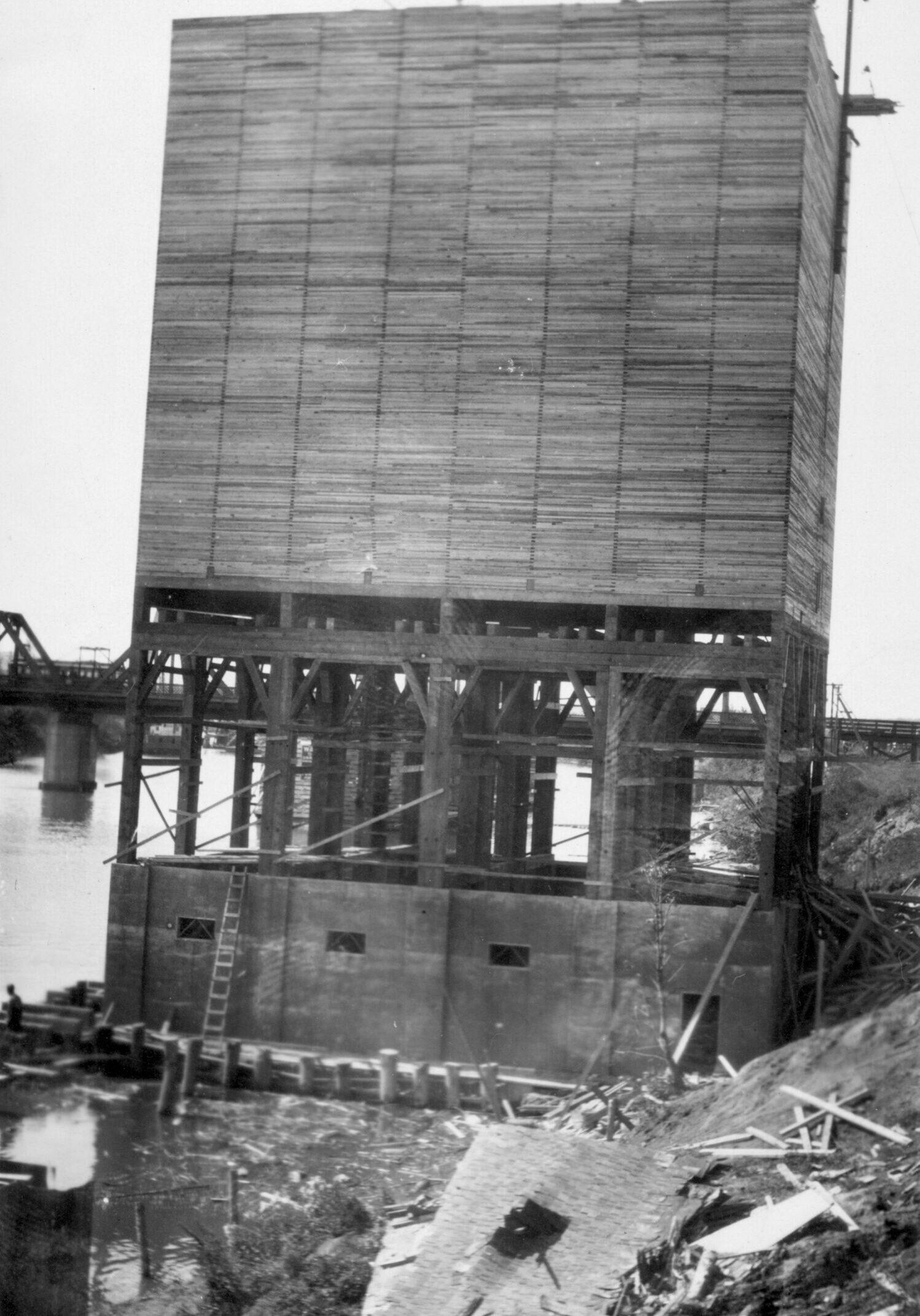 ELEVATOR O Wooden Workhouse Under construction Sept 1914 Paterson Archives 6667