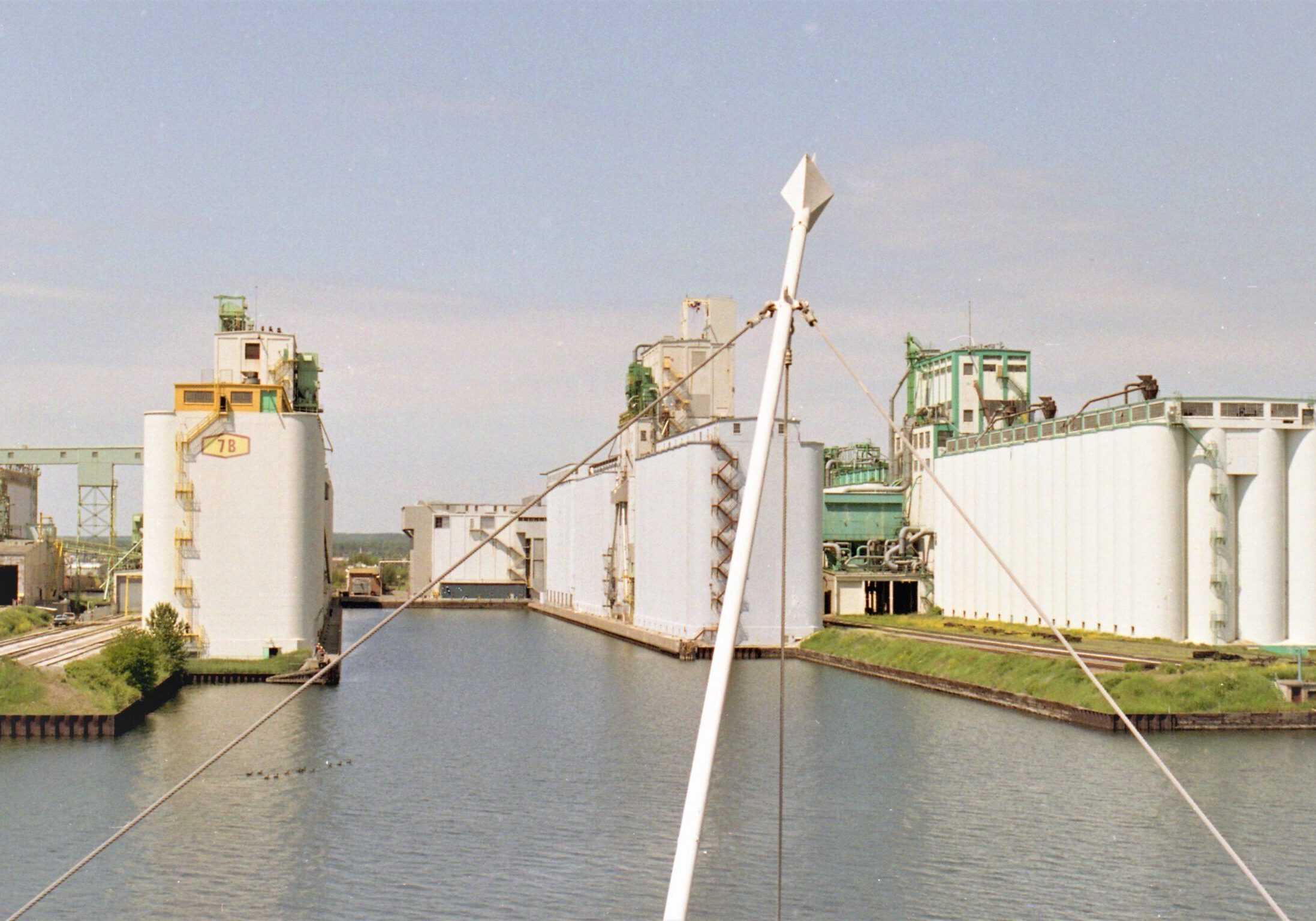 elevators on the port