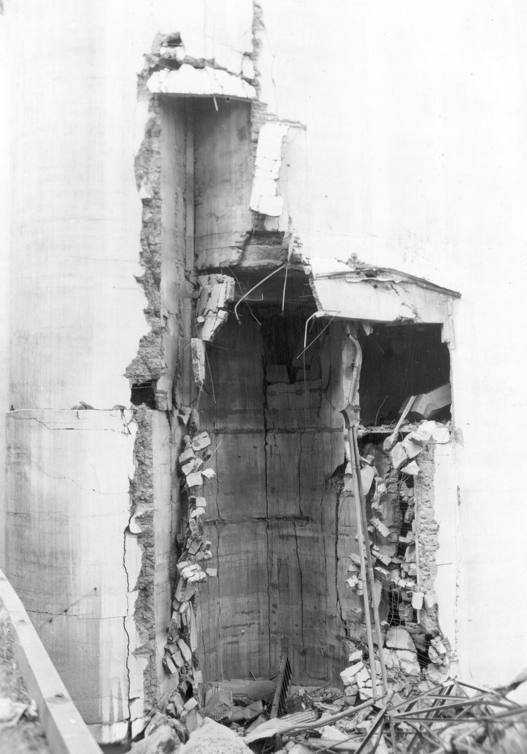 SASKATCHEWAN 5 EXPLOSION Tank at East End Annex No. 1 Used as StairwayPaterson Archives 6737