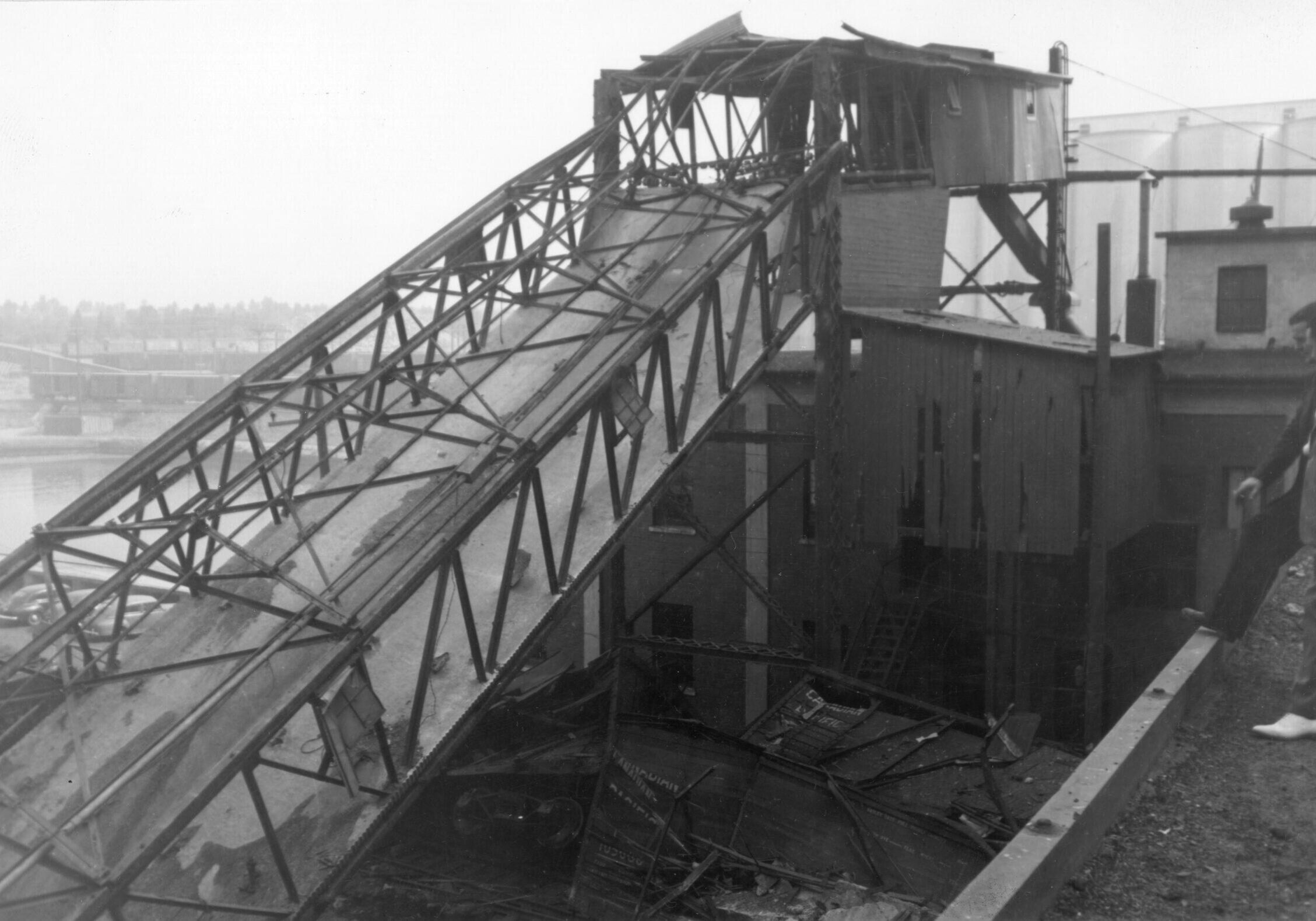 SASKATCHEWAN COOPERATIVE 5 EXPLOSION Roof of Trackshed Paterson Archives 6735